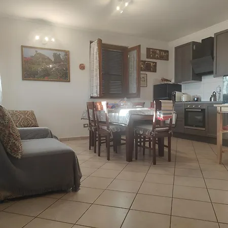Holiday home Il Melarancio